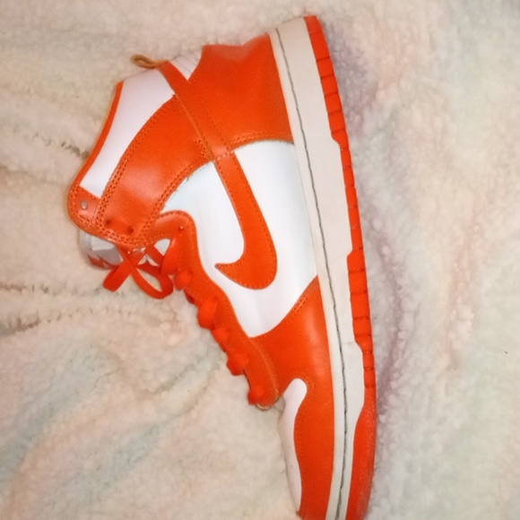 Nike Air Orange and white - Picture 3 of 5